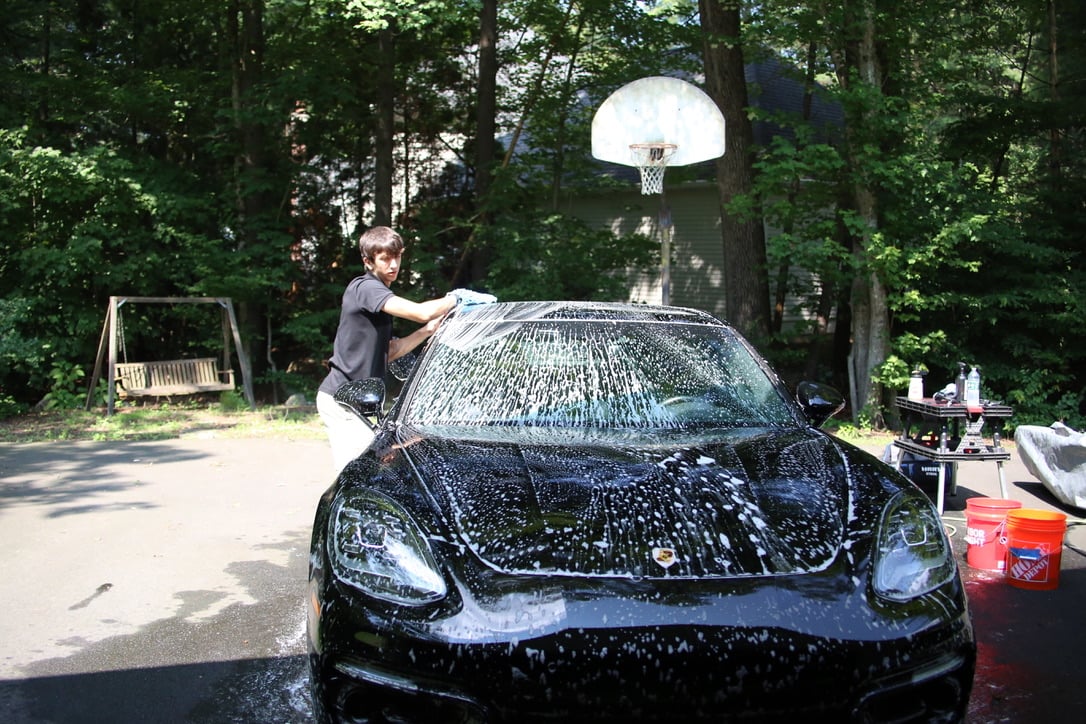 Car detailing service 2