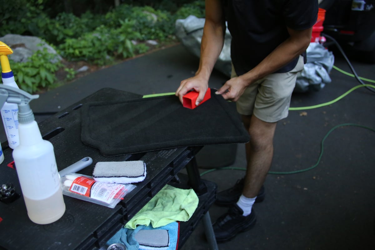 Car detailing service 3